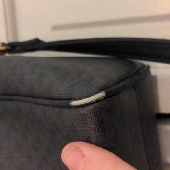 ⭐ 2 / $12 Liz Claiborne 1984 triangle patterned purse - Picture 4 of 16